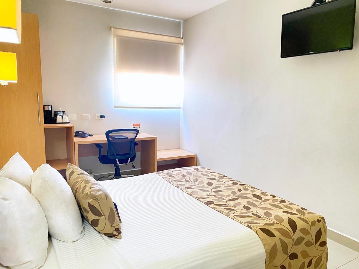 Sleep Inn Culiacán Esterno foto