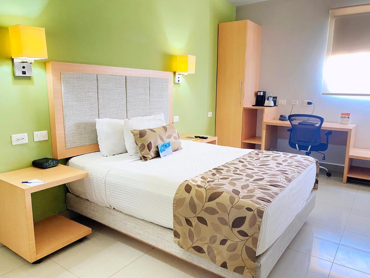Sleep Inn Culiacán Esterno foto